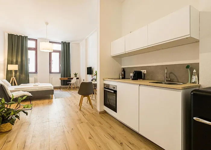 Ruhige Und Stilvolle Am Clara-zetkin-park