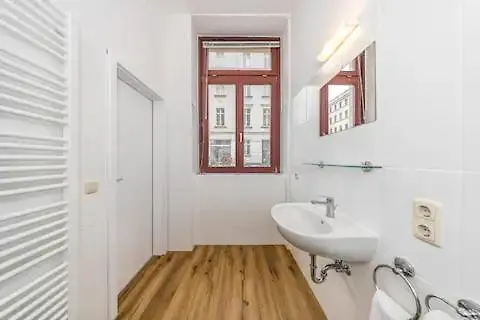 Ruhige Und Stilvolle Am Clara-zetkin-park 公寓 *