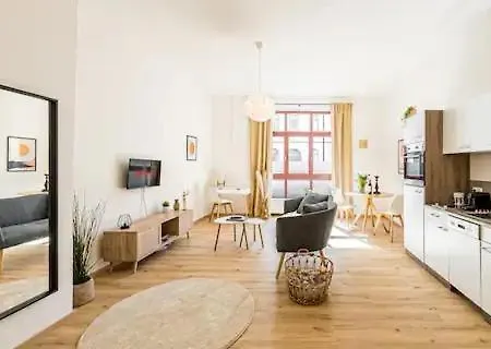 Ruhige Und Stilvolle Am Clara-zetkin-park Apartment Leipzig