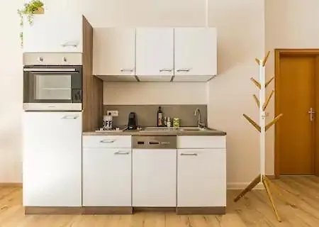 Apartamento Ruhige Und Stilvolle Am Clara-zetkin-park *