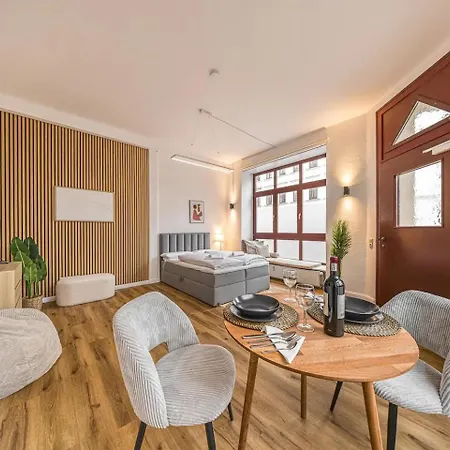 Apartamento Ruhige Und Stilvolle Am Clara-zetkin-park