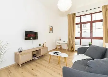 Ruhige Und Stilvolle Am Clara-zetkin-park Apartamento