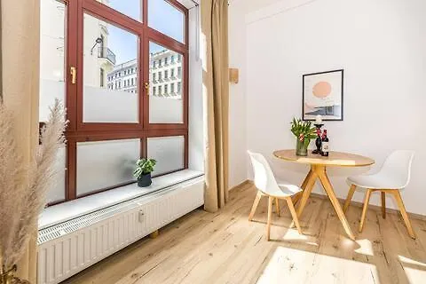 Lägenhet Ruhige Und Stilvolle Am Clara-zetkin-park Leipzig